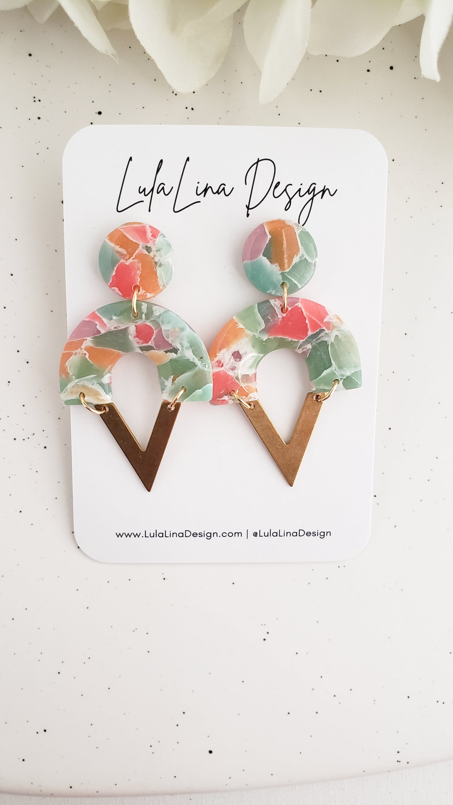 V Dangles | Tropical